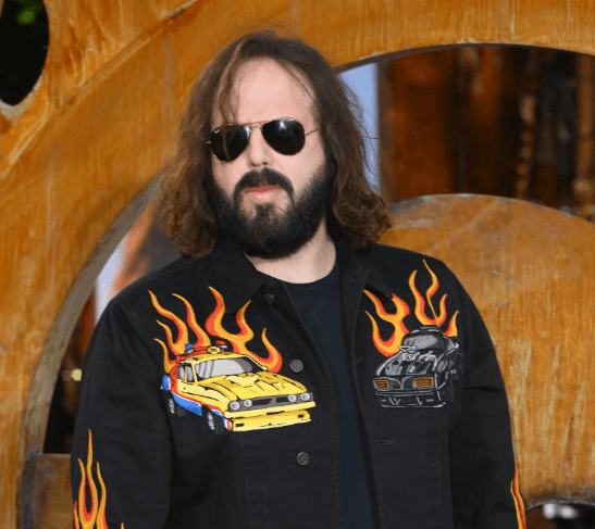 Angus Sampson