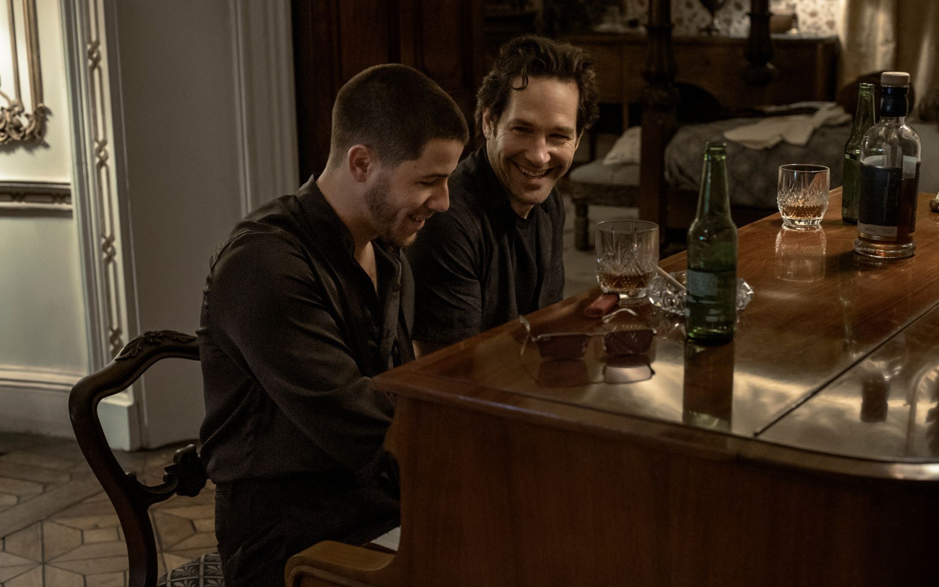 Nick Jonas voltou a atuar? Saiba mais sobre Hit Para Dois